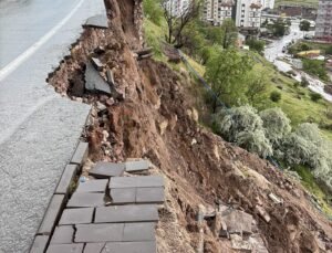 Kayseri’de Şiddetli Yağış Heyelana Neden Oldu