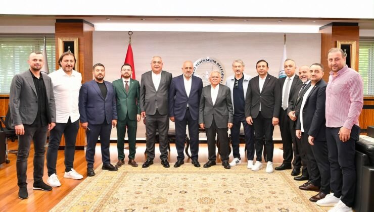 Kayserispor’un Yeni Yönetiminden Başkan Büyükkılıç’a Ziyaret