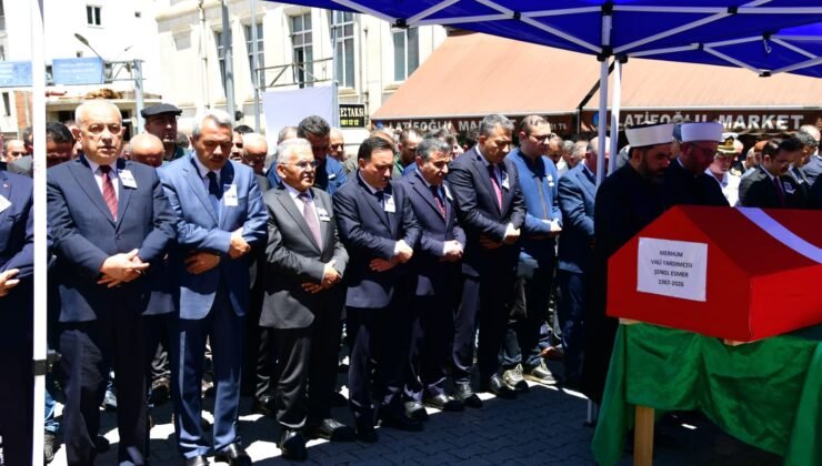 Vali Yardımcısı Şenol Esmer, Trabzon’da Son Yolculuğuna Uğurlandı