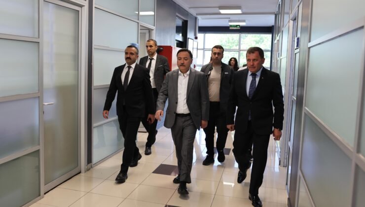 Vali Gökmen Çiçek’ten Gençlik ve Spor İl Müdürlüğü’ne Ziyaret