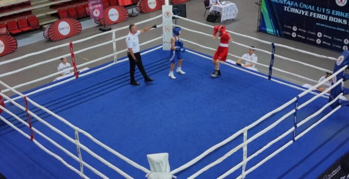 U-15 Türkiye Ferdi Boks Şampiyonası Kayseri’de Başladı