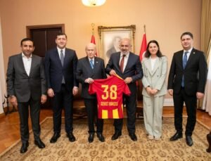 Kayserispor yönetiminden Devlet Bahçeli’ye ziyaret