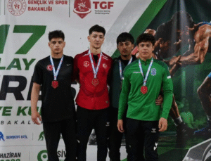 Kayserili güreşçi Muhammed Reşit Yörük Türkiye şampiyonu oldu