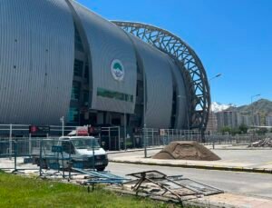 Kayserispor’un maçlarını oynadığı stadyumda tadilat