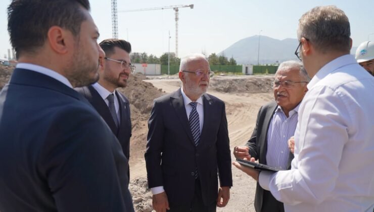 Başkan Büyükkılıç ve AK Parti’li Elitaş, Kartal Katlı Kavşağı Projesini inceledi