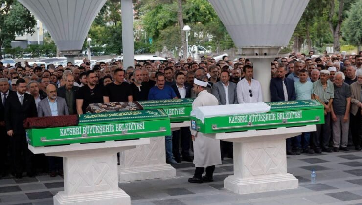 Mimarsinan OSB Başkanı Mehmet Arar’ın babası son yolculuğuna uğurlandı