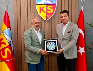 Mahmut Arıkan’dan Kayserispor yönetimine hayırlı olsun ziyareti