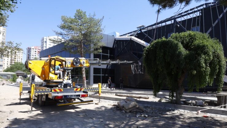 Başkan Büyükkılıç, 7,7 milyon yıllık fosillerin sergileneceği müzede inceleme yaptı