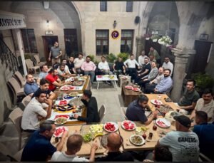 Geçmiş Dönem Gençlik Kolları Yöneticileri Birlik Vakfı’nda Buluştu