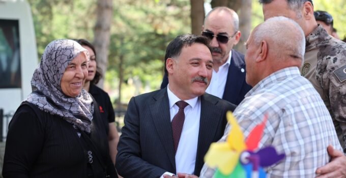 Vali Gökmen Çiçek: Kayseri bu milletin çimento şehirlerinden birisidir