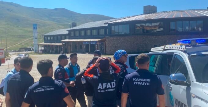 Erciyes’te yüksek irtifa rahatsızlığı yaşayan 3 dağcı kurtarıldı