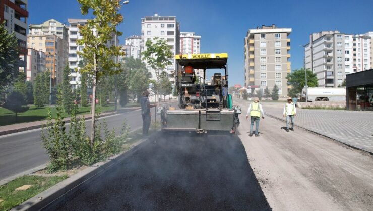 Talas’ta Sayer Caddesi’nin altyapı ve üstyapısı yenilendi