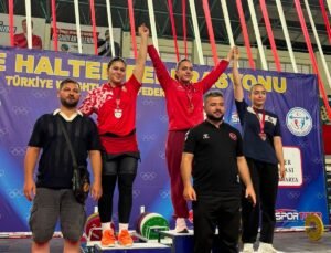 Yağmur Bulut, halterde Türkiye şampiyonu oldu