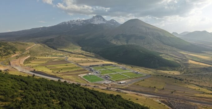 Erciyes Yüksek İrtifa Kamp Merkezi yeni sezonda da kulüplerin gözdesi