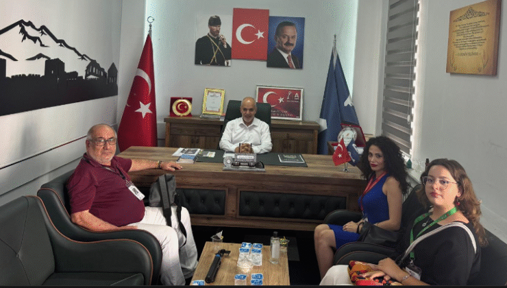 OKAS Medya Ajansı ekibi, Anahtar Parti Kayseri İl Başkanı Elvan Öztürk’ü makamında ziyaret etti.