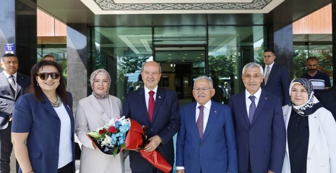 KKTC 5. Cumhurbaşkanı Ersin Tatar’dan Başkan Büyükkılıç’a ‘hizmet’ övgüsü