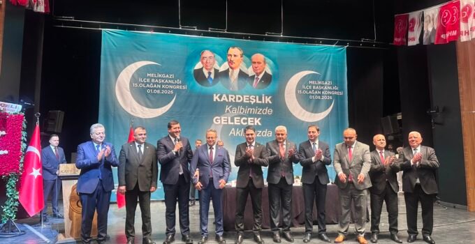 Kayseri’de 3 belediye meclis üyesi MHP’ye katıldı