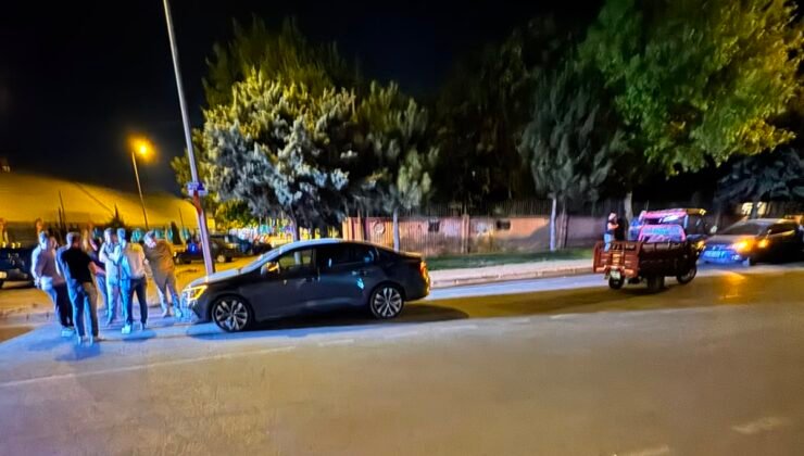 Otomobil ile 3 tekerlekli motosiklet çarpıştı: 1 yaralı
