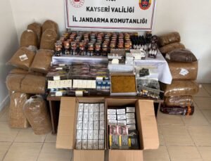 Kayseri’de kaçak tütün ve sigara operasyonunda çok sayıda ürün ele geçirildi